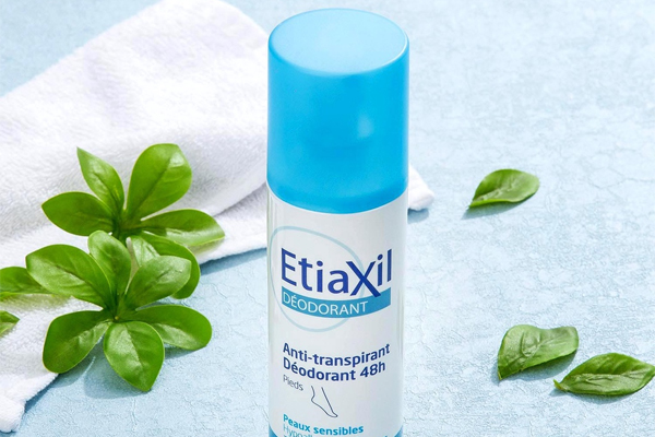 Xịt khử mùi hôi chân Etiaxil